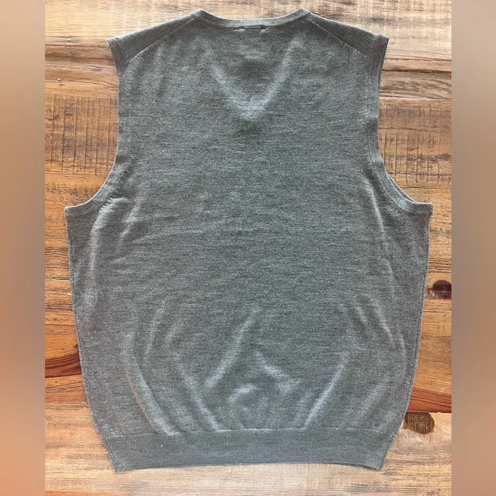 Jos. A. Bank Traveler Merino Wool Sweater Vest | Men’s Large | Gray